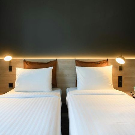 Moxy Stuttgart Feuerbach Estugarda Exterior foto