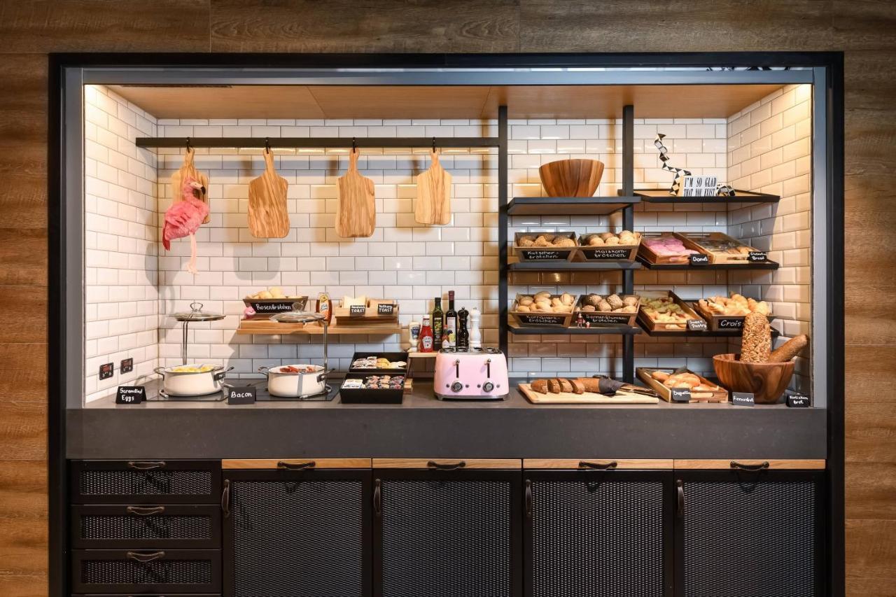 Moxy Stuttgart Feuerbach Estugarda Exterior foto