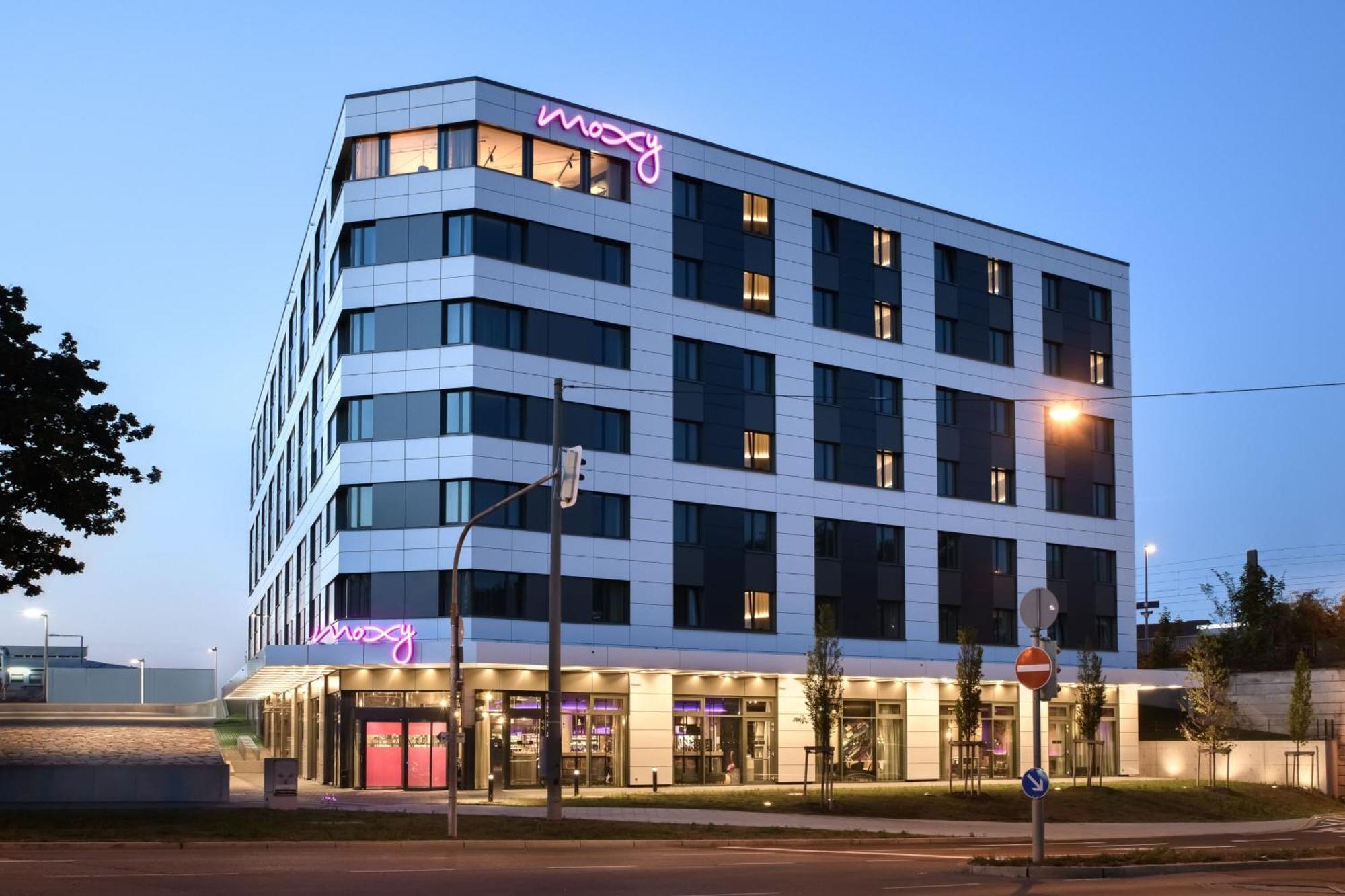 Moxy Stuttgart Feuerbach Estugarda Exterior foto
